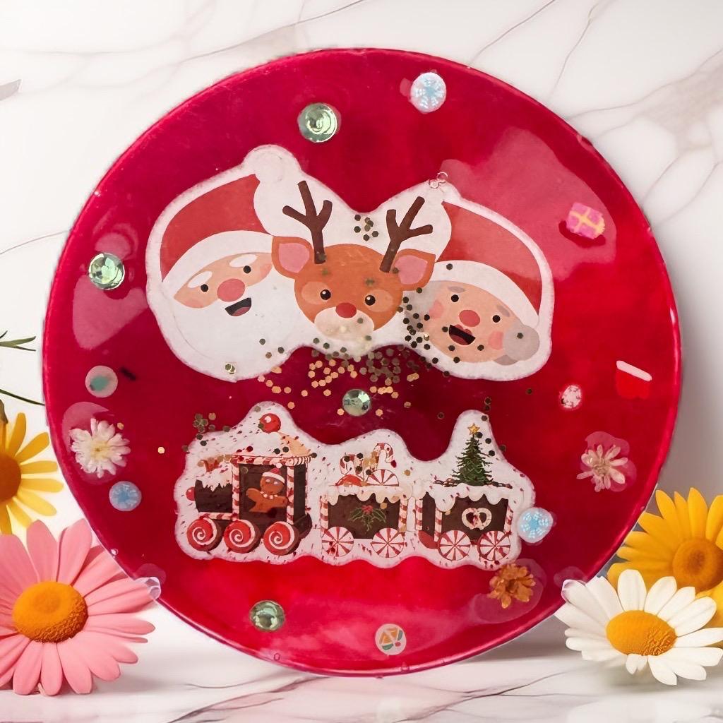 Santa and Reindeer Christmas Train plate - GalaxyArtWork