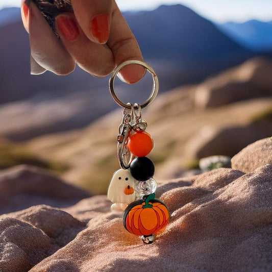 Keychain with ghost and pumpkin charm 