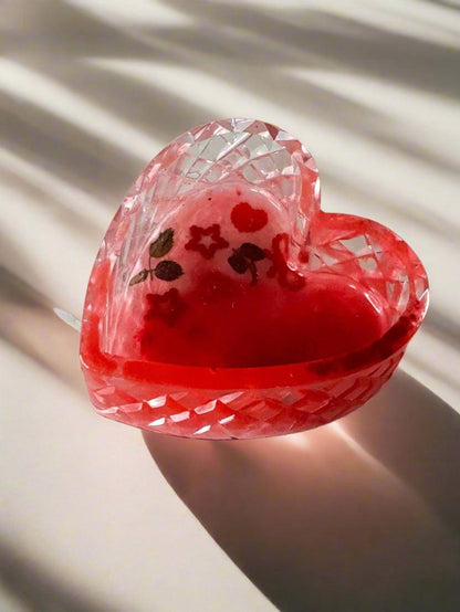 Crystal Love – Heart-Shaped Resin Trinket Dish" - GalaxyArtWork