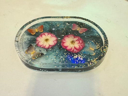 Enchanted Garden – Handmade Resin Tray"