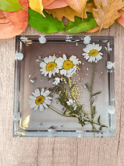 Meadow Muse (Square Daisy Tray)