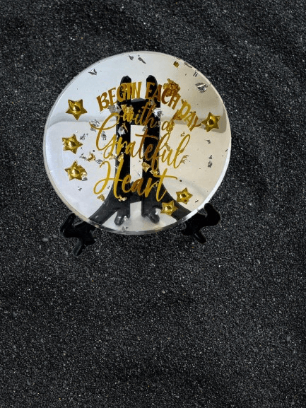 Grateful Glow (Round Quote Plate – Gold)