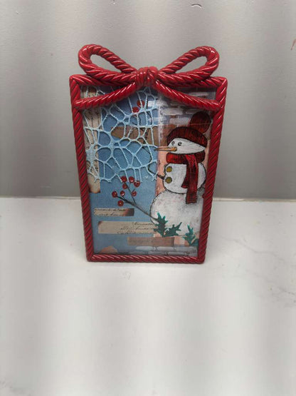 Framed artwork for holiday season 